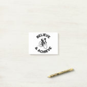 Post-it® Cyclisme : Croire et réussir. (Sur un bureau)