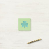 Post-it de shamrock (Sur un bureau)