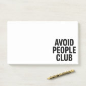 Post-it® Déclaration d'humour de club d'introvertis évitant (Sur un bureau)