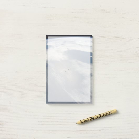 Post-it® Des Petits Satellites Orbitent Au-Dessus D'Une Par (Sur un bureau)