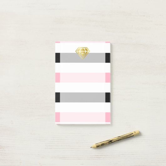 Post-it® Diamant Or & Pink & Black Stripes Monogramme (Sur un bureau)