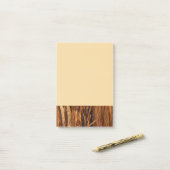 Post-it® Écorce de bois texturée de cèdre (Sur un bureau)