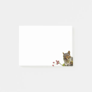Post-it® Écureuil sauvage mignon sur fond blanc