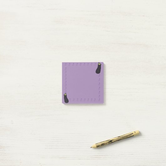Post-it® Eggplant Post it Notes (Sur un bureau)