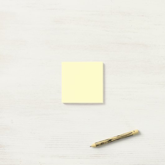 Post-it® Eggshell (couleur solide) (Sur un bureau)