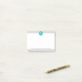 Post-it® Élégant chévron gris moderne et monogramme de ment (Sur un bureau)