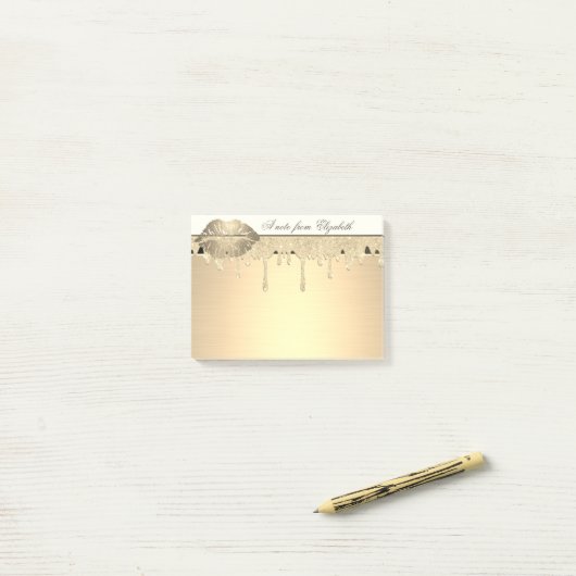 Post-it® Élégante fille, Parties scintillant d'or, Lèvres (Sur un bureau)