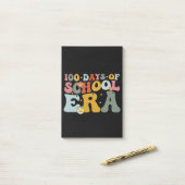 Post-it® Ère des 100 jours d'école Prof groovy Enfants (Sur un bureau)
