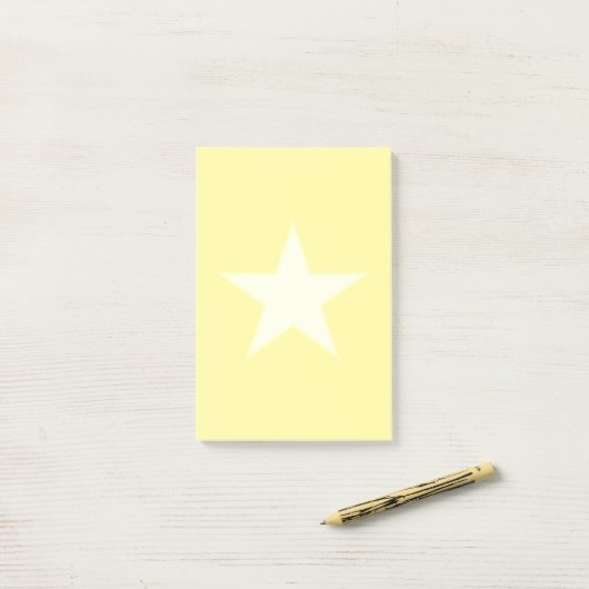 Post-it® Étoile sur jaune clair (Sur un bureau)
