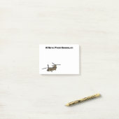 Post-it® Exemple d'hélicoptère militaire Chinook (Sur un bureau)