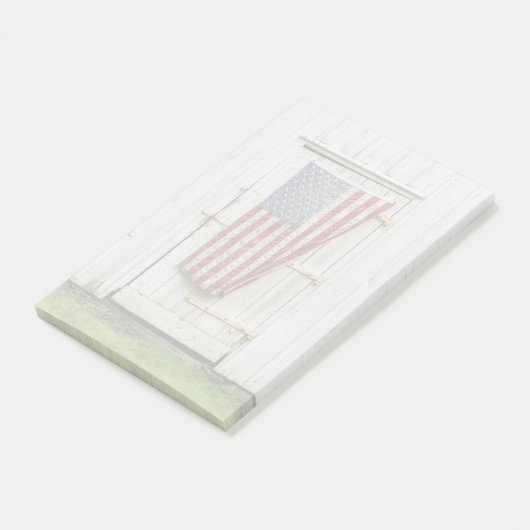 Post-it® Farms | White Barn Door With American Flag (Incliné)