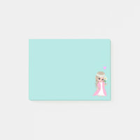 Fée mignonne sur bleu clair