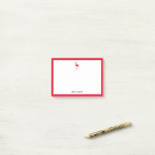 Post-it® Flamant rose rouge vif et bordure blanche avec nom (Sur un bureau)