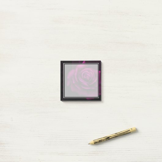 Post-it® Fleur gothique de rose violet-rouge (Sur un bureau)