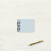 Post-it® Fleur joyeuse abstraite florale fractale bleue gri (Sur un bureau)