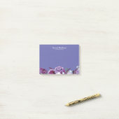 Post-it® Fleur Moderne Violette Nom Personnalisé (Sur un bureau)