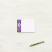 Post-it® Fleur Violette Psychedélique Art Fractal Abstrait (Sur un bureau)