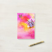 Post-it® FLEURS BLANCHES ET BOUTTERFLY rose Fuchsia Jaune (Sur un bureau)