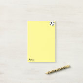Post-it® Football Post-it Notes (Sur un bureau)
