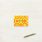 Post-it® Funky Retro Orange Yellow Circles Carré (Sur un bureau)