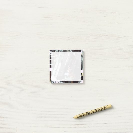 Post-it® Geologist's Plagioclase Thin Section (Sur un bureau)