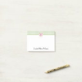 Post-it® Gingham Vert Floral Rose Personnalisé (Sur un bureau)