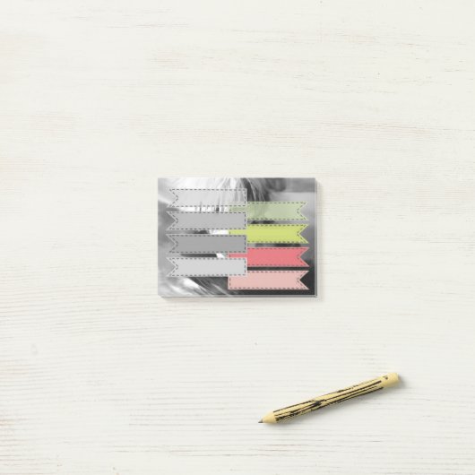 Post-it® Gojo post-it note (Sur un bureau)