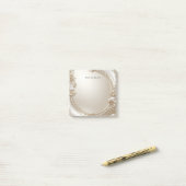 Post-it® Golden Ornate Frame with Pearls Post it Notes (Sur un bureau)