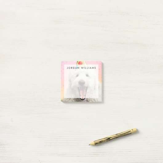 Post-it® Goldendoodle avec Casquette du Parti (Sur un bureau)