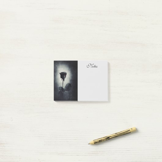 Post-it® Goth Black Rose Dripping Blood (Sur un bureau)