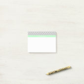Post-it® Gris Blanc Marocain #5 Nom Monogramme Mint (Sur un bureau)