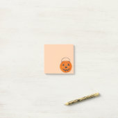 Post-it® Halloween Citrouille Orange Trick or Treat (Sur un bureau)