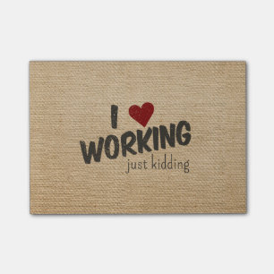 Post-it® I coeur fonctionnant juste badinant la toile de