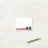 Post-it® I Love 45 (Sur un bureau)
