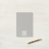 Post-it® Initiales Monogramme | Blanc Sur Gris Clair (Sur un bureau)