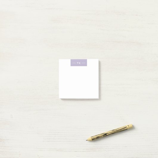 Post-it® Initiales simples de monogramme violet clair (Sur un bureau)