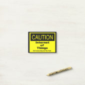 Post-it® Internet des objets IoT Avertissement Signal d'ave (Sur un bureau)