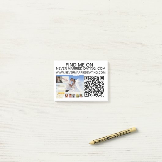 Post-it® Jamais Marié. Note de la Com (Sur un bureau)