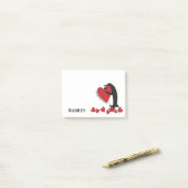 Post-it® Je t'aime plus ! Mignon pingouin et cœur rouge (Sur un bureau)