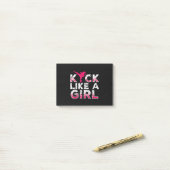 Post-it® Je Tire Comme Une Fille Karate Kickboxing (Sur un bureau)