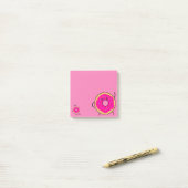 Post-it® Joli Donut Novelty Rose (Sur un bureau)