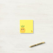 Post-it® Kawaii jaune d'ananas (Sur un bureau)