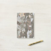 Post-it® Le camouflage de platane ressemble à un post-it à (Sur un bureau)