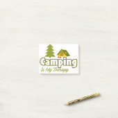Post-it® Le Camping Est Ma Thérapie (Sur un bureau)