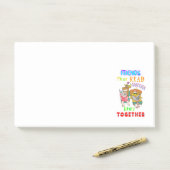 Post-it® Les amis qui lisent ensemble restent ensemble (Sur un bureau)