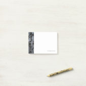 Post-it® Les chauves-souris dans le ciel nuageux foncé (Sur un bureau)