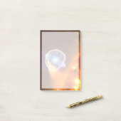 Post-it® L'Étoile Naine Blanche Du Cygni V407 (Sur un bureau)