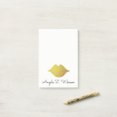 Post-it® lèvres en feuille d'or avec son nom (Sur un bureau)