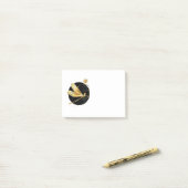 Post-it® libellule d'or en cercle noir (Sur un bureau)