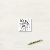 Post-it® Life is Better With a Cat quote slogan (Sur un bureau)